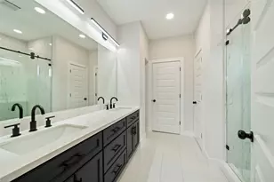 1003 E 33rd St, Houston, TX 77022 - Photo 28