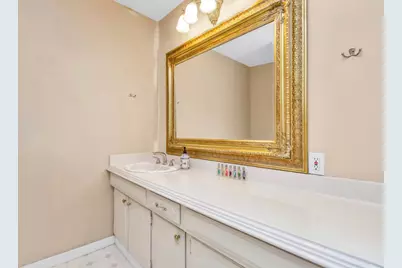 530 N Post Oak Lane, Houston, TX 77024 - Photo 32