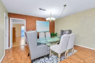 530 N Post Oak Ln, Houston, TX 77024 - Photo 12