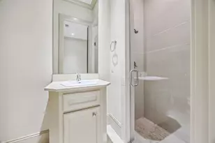 311 Calle Sevilla Pl, Houston, TX 77007 - Photo 6