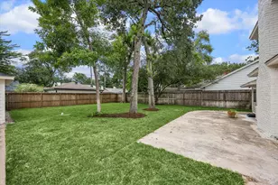 10806 Britoak Ln, Houston, TX 77079 - Photo 4