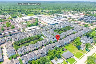 1736 Wrenwood Lakes, Houston, TX 77043 - Photo 46