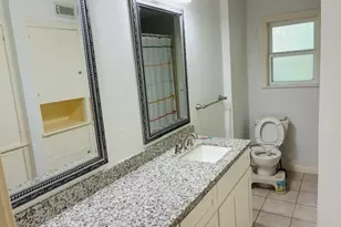 5617 Flack Dr, Houston, TX 77081 - Photo 10