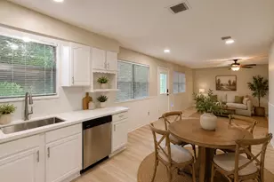 205 W Vaughn Ln, Deer Park, TX 77536 - Photo 10