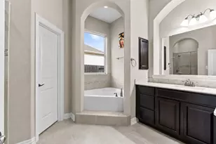 2414 Trocadero Ln, League City, TX 77573 - Photo 18