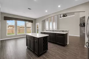 2414 Trocadero Ln, League City, TX 77573 - Photo 8
