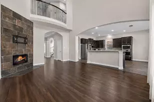 2414 Trocadero Ln, League City, TX 77573 - Photo 10