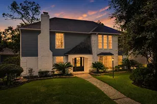 16318 Heatherdale Dr, Houston, TX 77059 - Photo 2