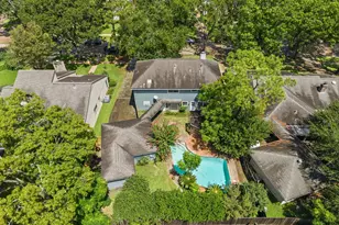 16318 Heatherdale Dr, Houston, TX 77059 - Photo 40