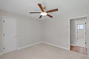 16318 Heatherdale Dr, Houston, TX 77059 - Photo 30