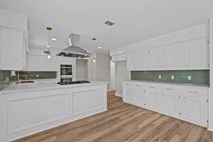 16318 Heatherdale Dr, Houston, TX 77059 - Photo 14