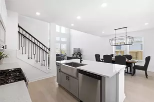 404 Kendall Crest Dr, Alvin, TX 77511 - Photo 12