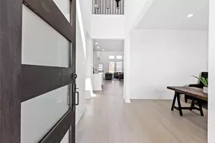 404 Kendall Crest Dr, Alvin, TX 77511 - Photo 2