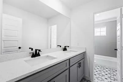 404 Kendall Crest Drive, Alvin, TX 77511 - Photo 24