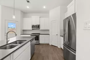 527 Pk Hl Ct, Stafford, TX 77477 - Photo 8