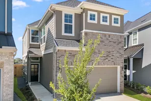 527 Pk Hl Ct, Stafford, TX 77477 - Photo 2