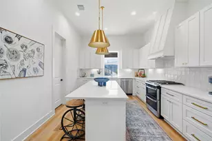 1307 E 27th St, Houston, TX 77009 - Photo 8