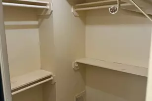 12244 Bob White Dr, Houston, TX 77035 - Photo 6