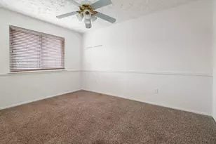 3719 Straightfork Dr, Houston, TX 77082 - Photo 10