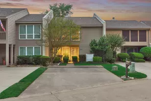 3923 Lakewood Dr, Montgomery, TX 77356 - Photo 2