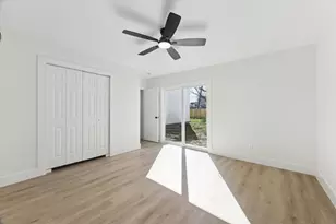 212 N Forrest Ave, La Porte, TX 77571 - Photo 22