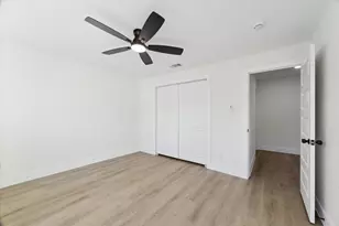 212 N Forrest Ave, La Porte, TX 77571 - Photo 26