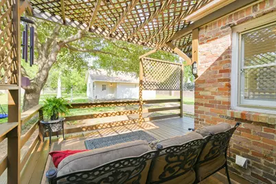 802 S Day Street, Brenham, TX 77833 - Photo 10