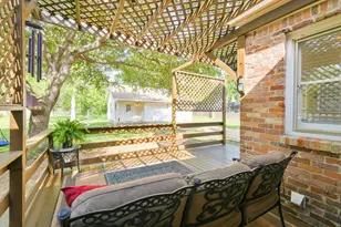 802 S Day St, Brenham, TX 77833 - Photo 10