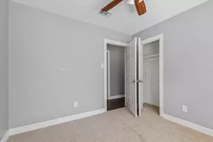 6742 Feldspar St, Houston, TX 77092 - Photo 12