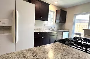 9302 Golden Sunshine Dr, Houston, TX 77064 - Photo 6