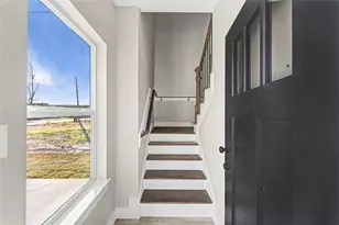 8221 Flaxman St, Houston, TX 77029 - Photo 2