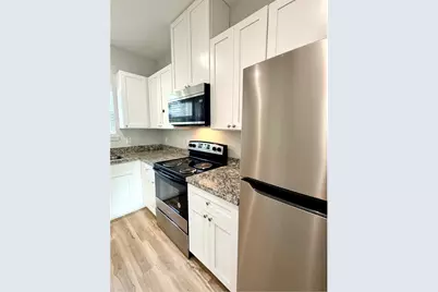 502 S Ross Sterling #B, Anahuac, TX 77514 - Photo 8