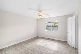 327 Windward Dr, League City, TX 77573 - Photo 20