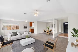 327 Windward Dr, League City, TX 77573 - Photo 4