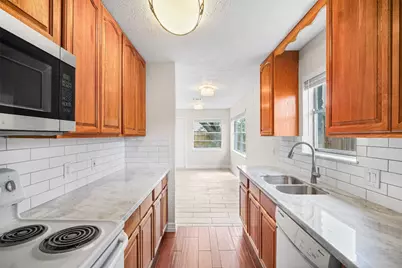 327 Windward Drive, League City, TX 77573 - Photo 10