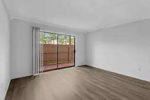 8423 Hearth Dr, Houston, TX 77054 - Photo 2