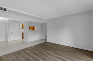8423 Hearth Dr, Houston, TX 77054 - Photo 4