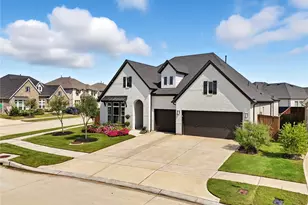 2734 Thunder Crk Dr, Katy, TX 77493 - Photo 2