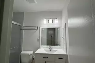 5216 Arboles Dr, Houston, TX 77035 - Photo 6