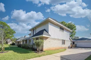 2822 Colonial Dr, Sugar Land, TX 77479 - Photo 26