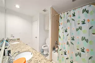 2822 Colonial Dr, Sugar Land, TX 77479 - Photo 22