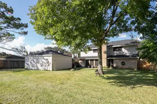 2822 Colonial Dr, Sugar Land, TX 77479 - Photo 24