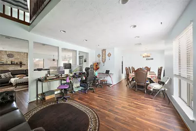 2822 Colonial Drive, Sugar Land, TX 77479 - Photo 2