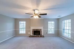 75 Breezy Point Pl, The Woodlands, TX 77381 - Photo 2