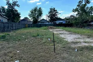 7724 Avenue J, Houston, TX 77012 - Photo 1