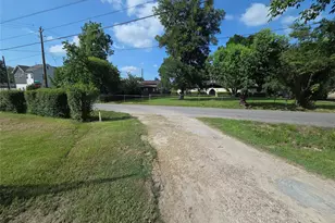701 Mansfield St, Houston, TX 77091 - Photo 2