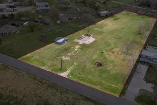 1925 County Rd 543, Angleton, TX 77515 - Photo 1