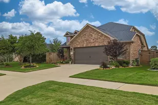 5803 Pedernales Bend Ln, Fulshear, TX 77441 - Photo 2