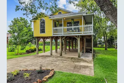 310 Lakeside Drive, Kemah, TX 77565 - Photo 2