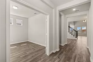 14902 Buffalo Head St, Mont Belvieu, TX 77523 - Photo 12